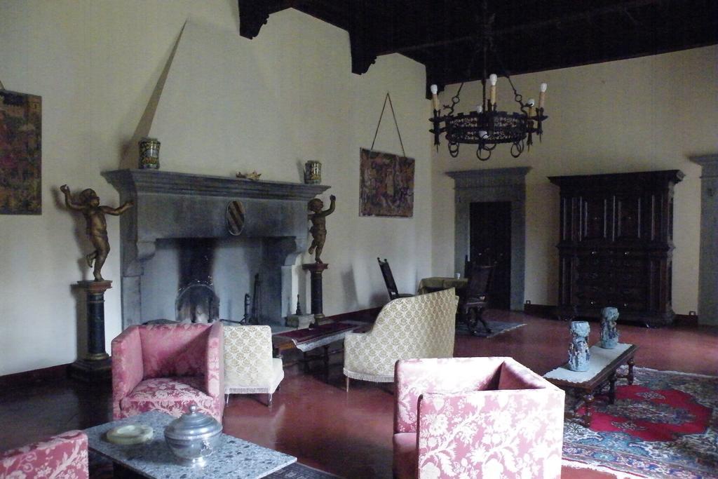 Гостевой дом Agriturismo Fattoria Di Gragnone Экстерьер фото